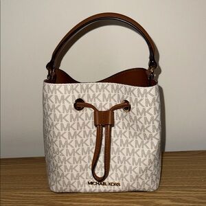 Michael Kors Cream and Tan Shoulder Bag